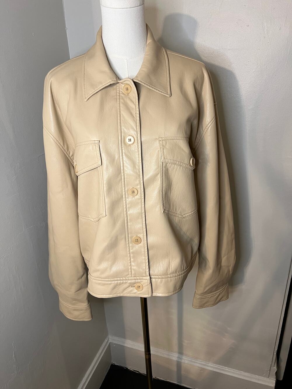 Wilfred Faux Leather Sandy Beige Little Cropped Jacket Large (B130193)